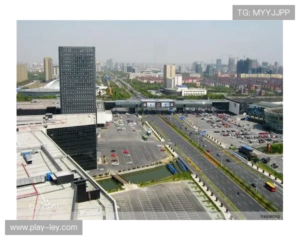 海宁皮革城办全国青年举重赛，体育商圈融合激活经济新引擎