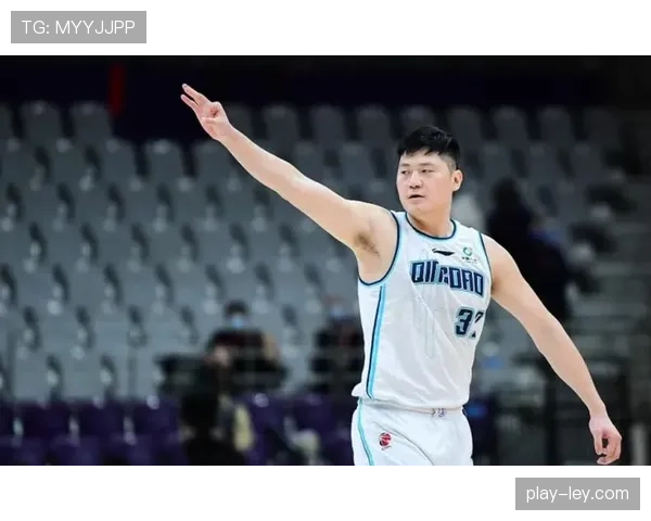 篮球训练师发布新课程，专注于提升锋线球员在狭窄空间内的终结能力